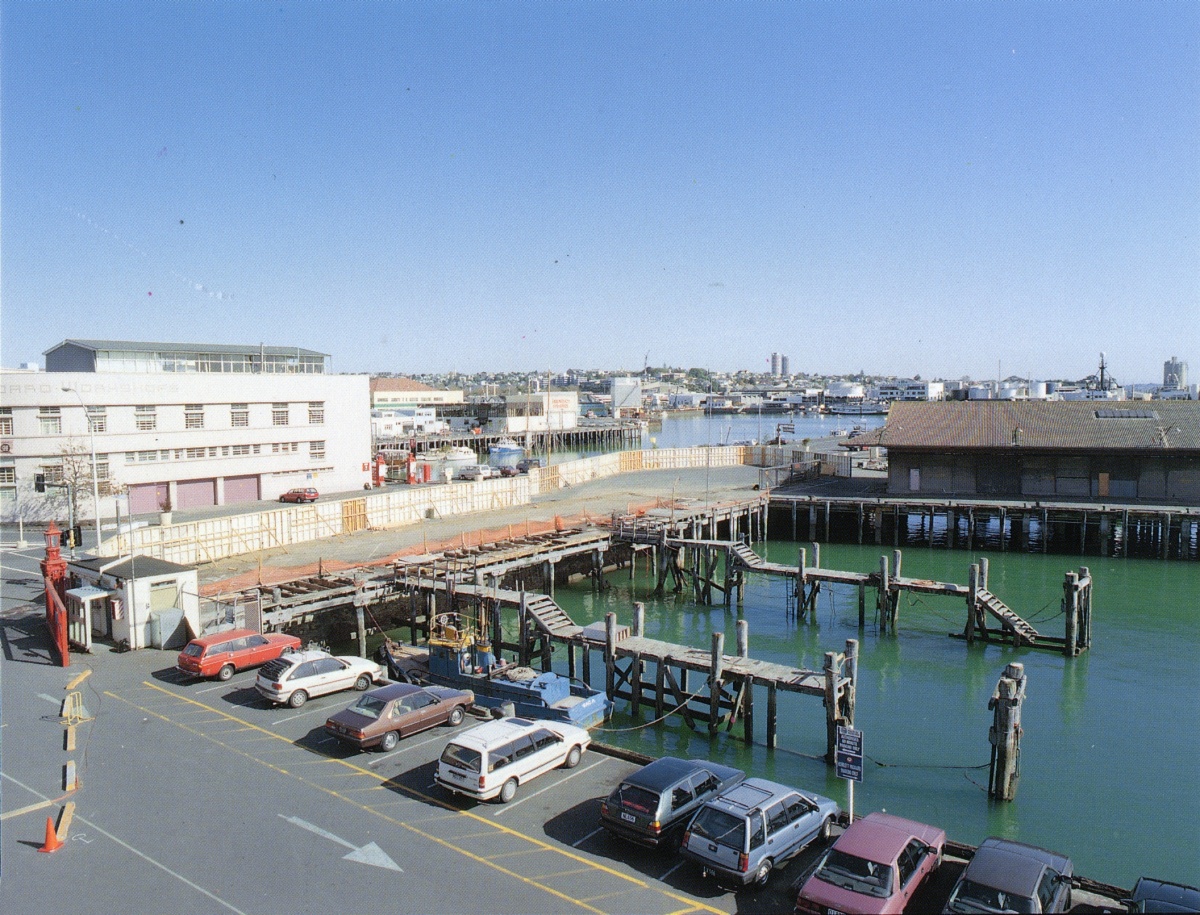 https://rfacdn.nz/maritime/assets/media/hobson-wharf-march-1992.jpg